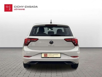 Volkswagen Polo VI Hatchback 5d Facelifting 1.0 TSI 95KM 2022 Volkswagen Polo 1.0TSI 95KM Life Digital CockpitSalon PolskaNiski Przebieg, zdjęcie 3