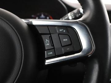 Jaguar E-Pace SUV 2.0 i4D 180KM 2017 Jaguar E-Pace 4x4 automat skóra full LED navi, zdjęcie 29