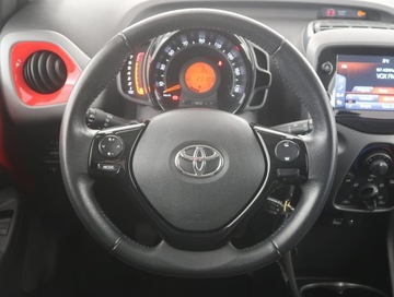 Toyota Aygo II Hatchback 3d Facelifting 1.0 VVT-i 72KM 2019 Toyota Aygo 1.0 VVT-i, Salon Polska, zdjęcie 14