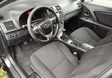 Toyota Avensis III Wagon 1.8 Valvematic 147KM 2010 Toyota Avensis 1,8 Benz Navi Kamera Alugelgi Zarejestrowany w Kraju, zdjęcie 7