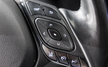 Toyota C-HR I Crossover 1.8 Hybrid 122KM 2017 Toyota C-HR 1.8 Hybrid Dynamic 1.8 Hybryda 122KM, zdjęcie 35