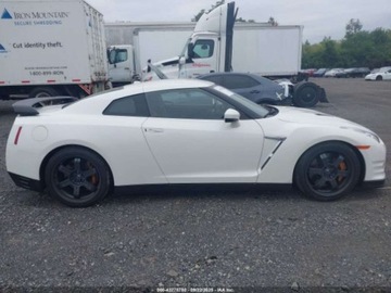 Nissan GT-R 2016 Nissan GT-R Black Edition 2016 3.8l 3.8 Benzyna 545KM, zdjęcie 6