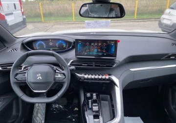 Peugeot 3008 II Plug-In Hybrid Facelifting 1.6 HYBRID 180KM 2023 Peugeot 3008 Allure Pack Hybrid 1.6 225KM EAT8 - automat 1.6 Hybryda 180KM, zdjęcie 5