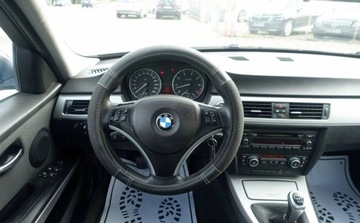 BMW Seria 3 E90-91-92-93 Limuzyna E90 318i 143KM 2008 BMW Seria 3 318i 143KM Sedan Klimatronik K.Serwisowa Nowe hamulce Super st, zdjęcie 13
