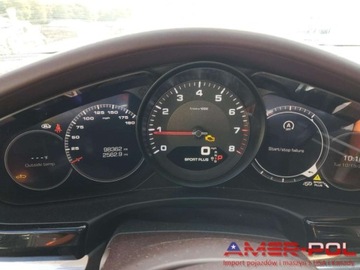 Porsche Panamera II Executive 3.0 330KM 2018 Porsche Panamera _4 EXECUTIVE_4x4 3.0 Benzyna 330KM, zdjęcie 9