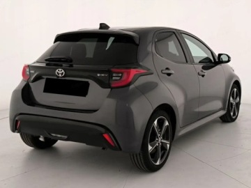 Toyota Yaris IV Hatchback Facelifting 1.5 Hybrid Dynamic Force 130KM 2025 Od ręki - Executive 1.5 Hybrid 130KM | Podgrzewane fotele!, zdjęcie 3