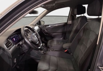 Volkswagen Tiguan Allspace SUV 2.0 TSI 190KM 2021 Volkswagen Tiguan Allspace VAT 23 Highline 2.0TSI 190KM DSG 4motion 2021 r, zdjęcie 18