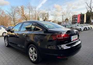 Volkswagen Jetta VI Sedan Facelifting 2.0 TDI 110KM 2016 Volkswagen Jetta Salon Polska ,Czujniki parkowania, FV-VAT 23 2.0 Diesel, zdjęcie 21