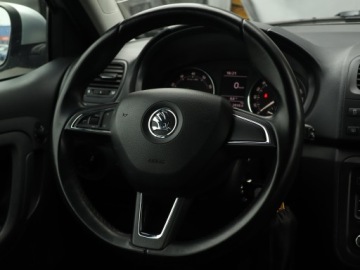 Skoda Fabia II Kombi Facelifting 1.2 TSI 85KM 2014 Skoda Fabia 1.2 TSI, Salon Polska, Klima, zdjęcie 18