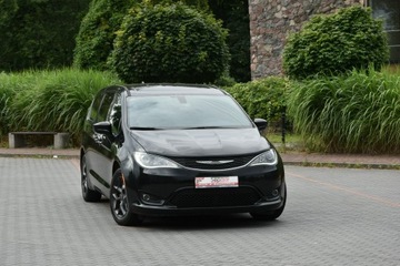 Chrysler Pacifica II 3.6 V6 291KM 2019 Chrysler Pacifica 3.6 V6 291KM 2019r. Touring