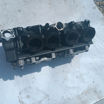 YAMAHA YZF R1 RN22 09- ГОЛОВКА В КОМПЛЕКТЕ