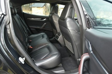 Maserati Ghibli III Sedan Facelifting 3.0 V6 350KM 2017 Maserati Ghibli Nerissimo edition 3.0V6 350KM 2017, zdjęcie 14