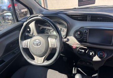 Toyota Yaris III Hatchback 5d Facelifting 2017 1.0 VVT-i 69KM 2018 Toyota Yaris Samochod z gwarancja Benzyna 69KM, zdjęcie 10