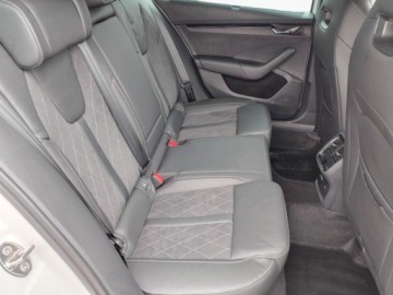 Skoda Octavia IV RS Kombi 2.0 TDI SCR 200KM 2023 Skoda Octavia RS, Head-Up, Matrix, Kamera, Asystenci, Ambiente, Hak 2.0, zdjęcie 12