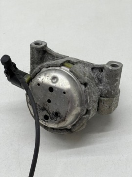 AUDI A6 C7 2.0 TDI Кронштейн лапы опора двигателя СПРАВА/ЛЕВА