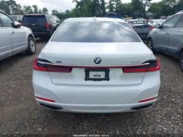 BMW Seria 7 G11-G12 2021 BMW Seria 7 2021 BMW 7 Series 740i xDrive Sedan 3.0 Benzyna 335KM, zdjęcie 3
