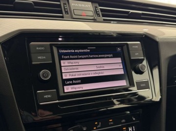 Volkswagen Passat B8 Variant Facelifting 2.0 TDI SCR 150KM 2023 Volkswagen Passat Business ACC LED Hak CarPlayAndroid Auto Podgrzewan, zdjęcie 32