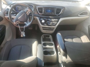 Chrysler Voyager V 2020 Chrysler Voyager 2020 r., 3,6 L LX 3.6 Benzyna 287KM, zdjęcie 7