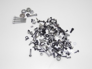 HONDA CB 750 HORNET ŚRUBY Z DEMONTAŻU KOMPLET ORYGINAŁ