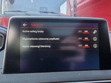 Peugeot 3008 II Crossover 2.0 BlueHDi 180KM 2019 Peugeot 3008 GT LINE /automat/ 2.0HDI /uszkodzony, zdjęcie 18