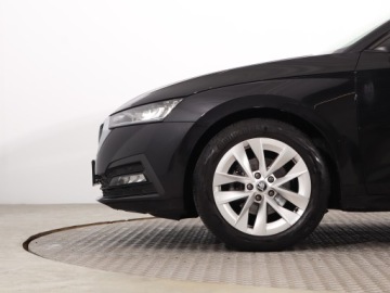 Skoda Octavia III Liftback Facelifting 1.5 TSI ACT 150KM 2020 Skoda Octavia 1.5 TSI, Salon Polska, zdjęcie 13