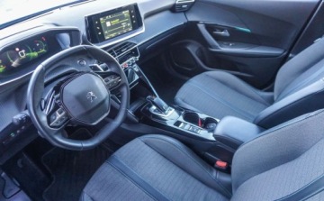 Peugeot 2008 II SUV 1.2 PureTech 130KM 2021 Peugeot 2008 Peugeot 2008 Allure Pack 1.2 130km 1.2 Benzyna 130KM, zdjęcie 25