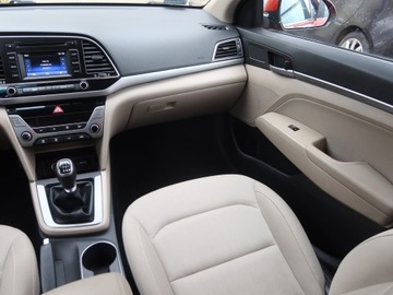 Hyundai Elantra VI Sedan 1.6 MPI 128KM 2016 Hyundai Elantra 1.6 CVVT, Salon Polska, zdjęcie 7