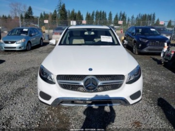 Mercedes GLC C253 2017 Mercedes-Benz GLC 2017 MERCEDES-BENZ GLC 300 COUPE 4MATIC 2.0 Benzyna 241KM, zdjęcie 12