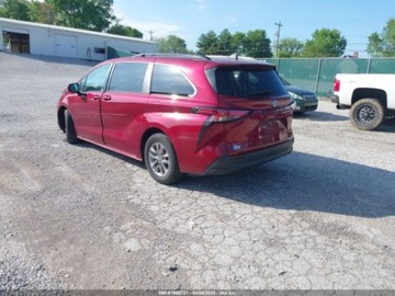 Toyota Sienna III 2022 Toyota Sienna LE 2022 2.5l 2.5 Hybryda 189KM, zdjęcie 3
