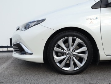 Toyota Auris II Touring Sports Facelifting 1.8 Hybrid 136KM 2016 Toyota Auris Hybrid, Salon Polska, Serwis ASO, zdjęcie 14
