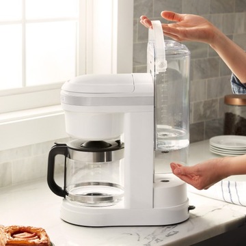 KitchenAid Drip 5KCM1208EWH белая кофемашина