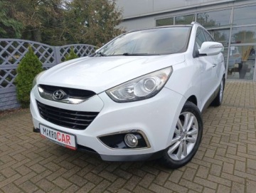 Hyundai ix35 SUV R 2.0 CRDi 136KM 2010 Hyundai ix35 2.0 CRDI AWD Klimatyzacja automatyczna Dach panoramiczny