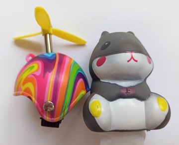 Игрушечный велосипед-хомяк со шлемом и вертушкой