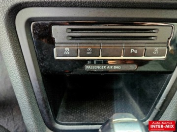 Volkswagen Sharan II Van Facelifting 2.0 TDI SCR 150KM 2015 Volkswagen Sharan Zarejestrowany gotowy do jazdy bogata wersja 2.0 Diesel, zdjęcie 28