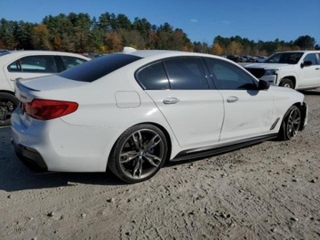 BMW Seria 5 G30-G31 2018 BMW Seria 5 BMW M550i xDrive Sedan, od ubezpieczalni 4.4 Benzyna 456KM, zdjęcie 3