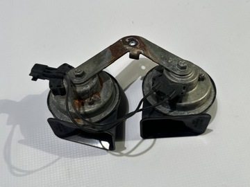 KLAKSON SIGNÁL ZVUKOVÝ PŘEDNÍ CHEVROLET CORVETTE C6