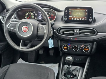 Fiat Tipo II Hatchback 1.4 95KM 2019 Fiat Tipo Klimatronik*nawigacja*pdc, zdjęcie 18
