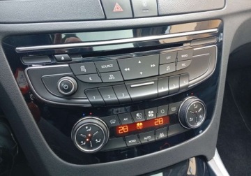 Peugeot 508 I SW 2.0 HDi FAP 140KM 2011 Peugeot 508 Zarejestrowany - szklany dach - 2,0 - 140 KM 2.0 Diesel 140KM, zdjęcie 28