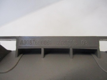 РУЧКА ЗАДНЕЙ ПРАВОЙ ДВЕРИ VW CRAFTER