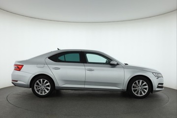 Skoda Superb III Liftback Facelifting 1.5 TSI 150KM 2019 Skoda Superb 1.5 TSI, Salon Polska, Klima, zdjęcie 5