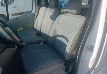 Renault Trafic II Kabina 2.0 dCi 90KM 2009 Renault Trafic Renault Trafic 2.0 Diesel 90KM, zdjęcie 16