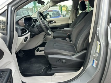 Chrysler Pacifica II 3.6 V6 291KM 2018 Chrysler Pacifica 3.6 benzyna/Automat/8 miejsc/Fak, zdjęcie 11