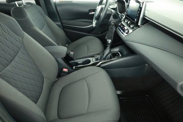 Toyota Corolla XII Sedan 1.5 VVT-i 125KM 2022 Toyota Corolla 1.5 VVT-i, Salon Polska, zdjęcie 6