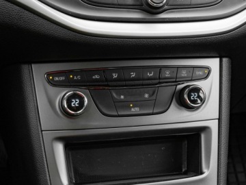 Opel Astra K Sportstourer Facelifting 1.2 Turbo 130KM 2021 Opel Astra GD063YW#1.2 T Edition 2 stref klima, zdjęcie 15