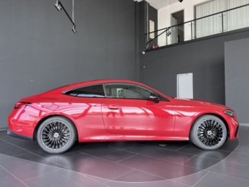 Mercedes CLE Coupe 2.0 300 258KM 2026 MERCEDES-BENZ CLE 300 4-Matic AMG Line 2.0 (258KM) 2026, zdjęcie 3