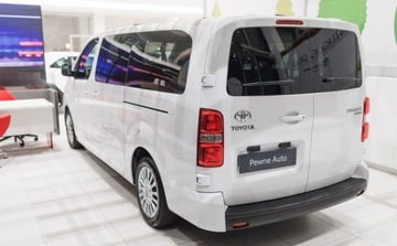 Toyota 2023 Toyota Proace Verso Verso 2.0 D4-D Long Business Aut. 2.0 Diesel 177KM, zdjęcie 3