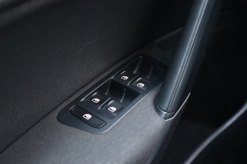 Volkswagen Golf VII Variant 1.2 TSI BlueMotion Technology 110KM 2016 VW Golf 1.2 TSI, Salon Polska, Serwis ASO, Klima, zdjęcie 19