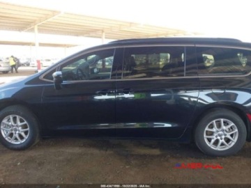 Chrysler Voyager V 2020 Chrysler Voyager 2020 r.,3,6L LXI 3.6 Benzyna 287KM, zdjęcie 15