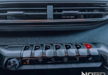 Peugeot 3008 II Crossover 1.2 PureTech 130KM 2018 Peugeot 3008 Bezwypadkowy, FV23, Automat, Allure, KredytowanieLeasing, gw., zdjęcie 23