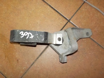 FORD KUGA MK2 2.0TDCI UCHYCENÍ DRŽÁK PŘEVODOVKY UCHO